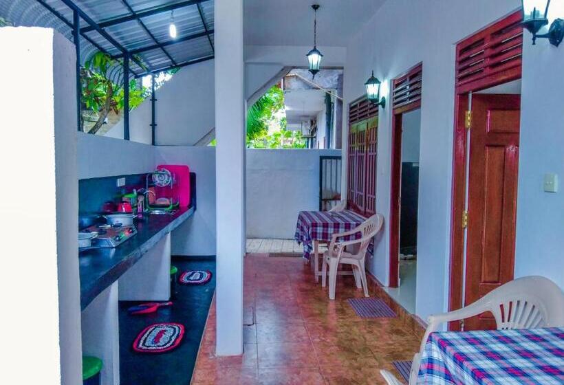 اتاق استاندارد, Bloom Guest House