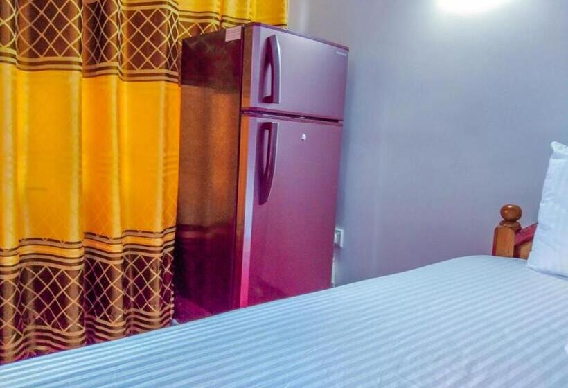 اتاق استاندارد سه نفره, Bloom Guest House