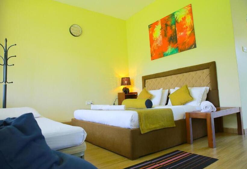 Трехместный Номер Deluxe, Hill Cool Hotel & Restaurant