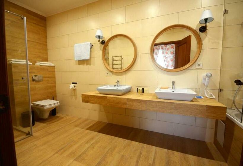 Люкс, Premier Hotel Pochaiv