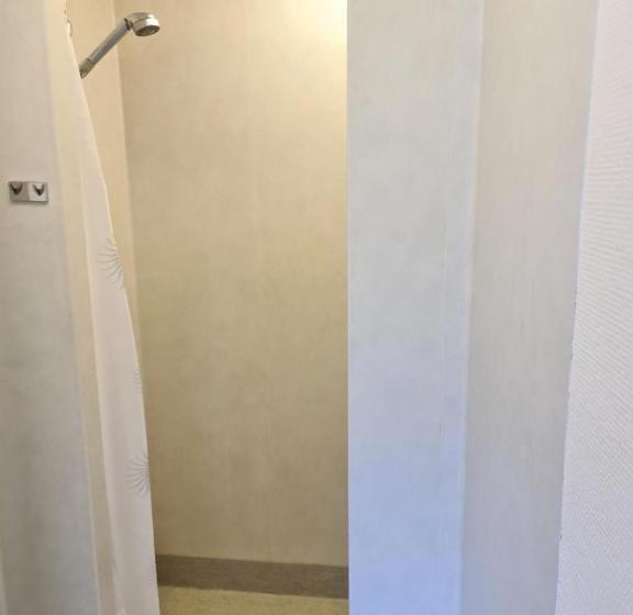 غرفة قياسية فردية حمام مشترك, Aarhus Hostel Og