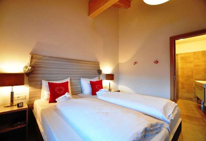 آپارتمان دلوکس 3 خوابه, Avenida Mountain Resort By Alpin Rentals   Incl Summercard