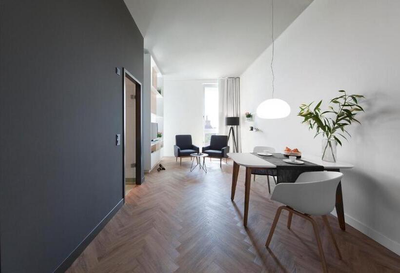 Студия Стандарт, Smartments Business München Parkstadt Schwabing