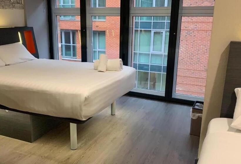 패밀리 룸, Easyhotel Birmingham