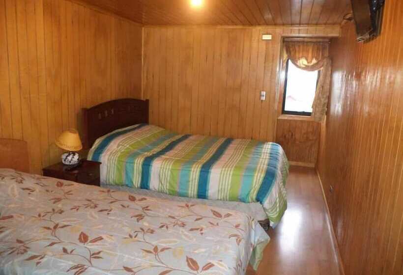 غرفة قياسية ثلاثية, Hostal Lagunitas