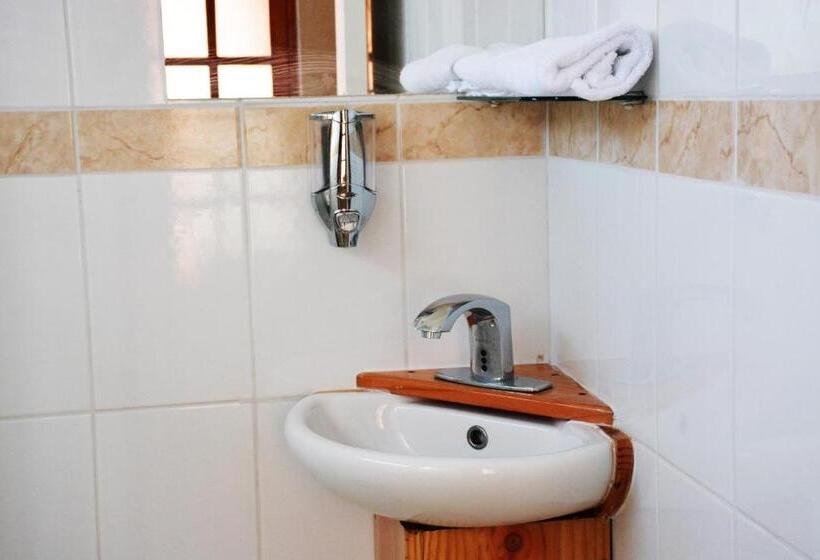 スタンダードトリプルルーム, Hostal Valle Mistral