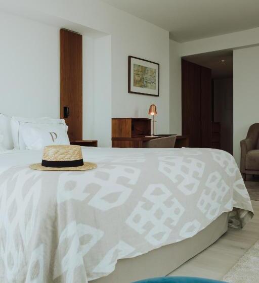 Номер Стандарт Трехместный, Es Princep   The Leading Hotels Of The World