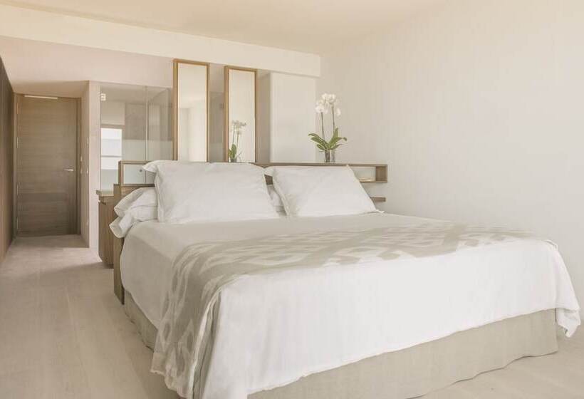 Номер Deluxe Вид на Море Боковой, Es Princep   The Leading Hotels Of The World