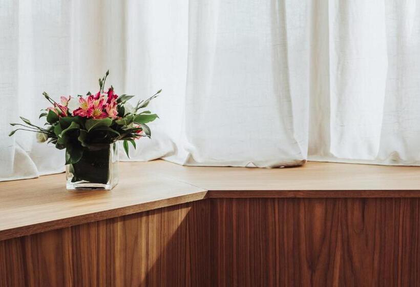 Полулюкс, Es Princep   The Leading Hotels Of The World