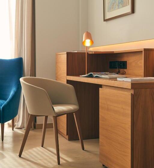 Полулюкс, Es Princep   The Leading Hotels Of The World