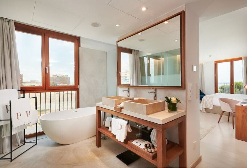 Полулюкс, Es Princep   The Leading Hotels Of The World