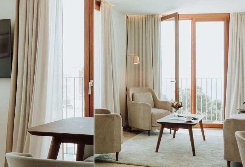 Полулюкс, Es Princep   The Leading Hotels Of The World