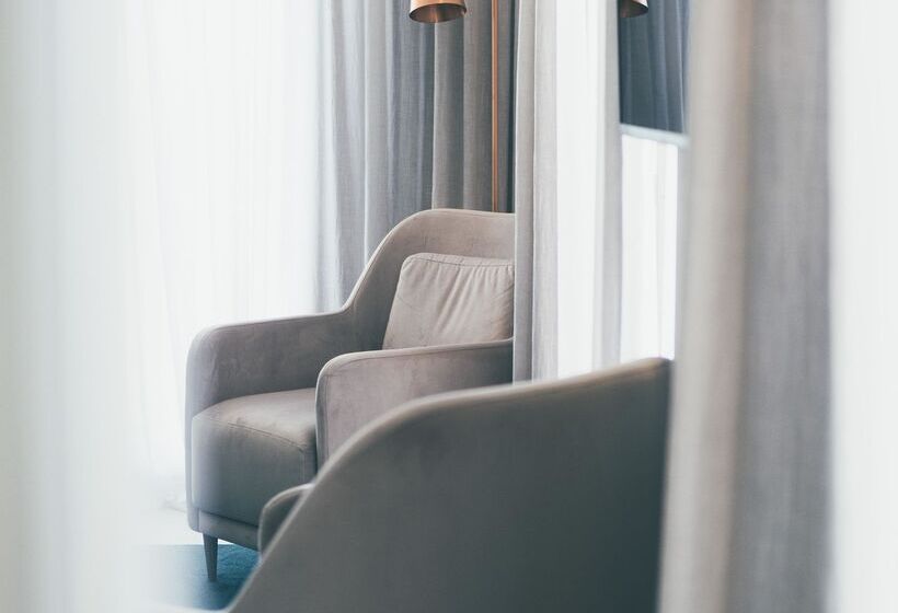 Номер Deluxe Вид на Море Боковой, Es Princep   The Leading Hotels Of The World