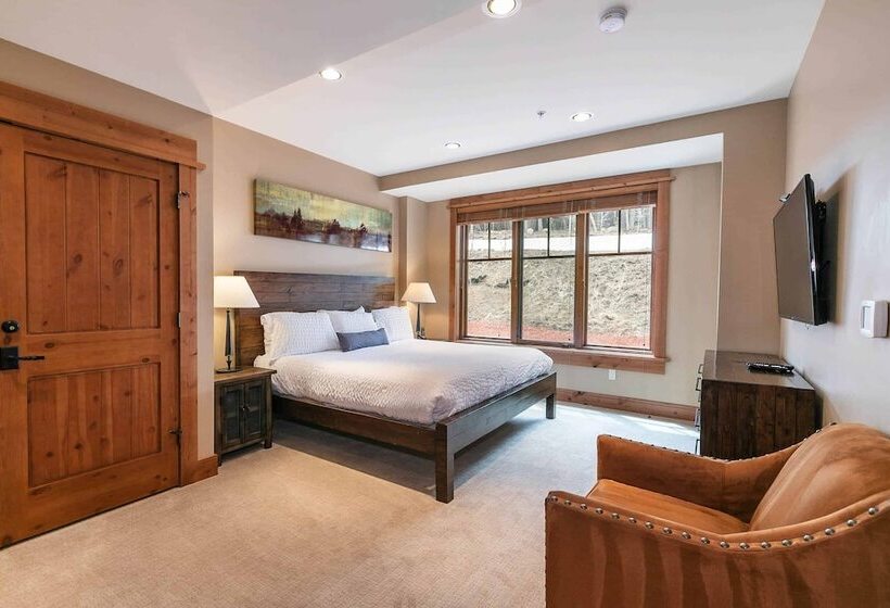 Апартаменты 3 Спальни, East West Hospitality Tahoe