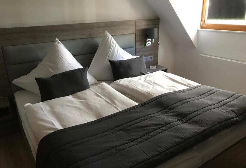 Номер Superior Кровать Кинг, Adler Ittendorf   Hotel Garni   24h Self Checkin