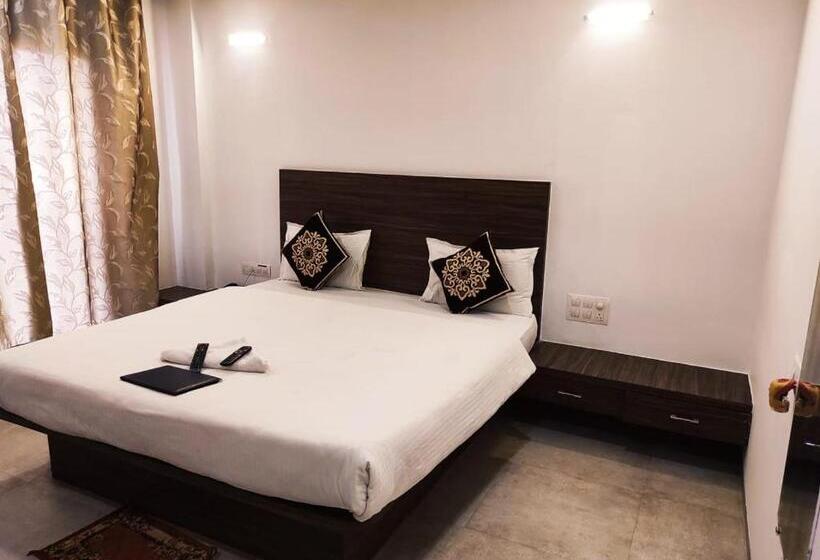 标准间, Manasi Inn