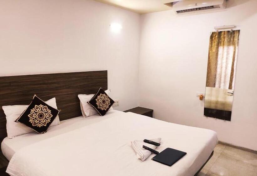 标准间, Manasi Inn