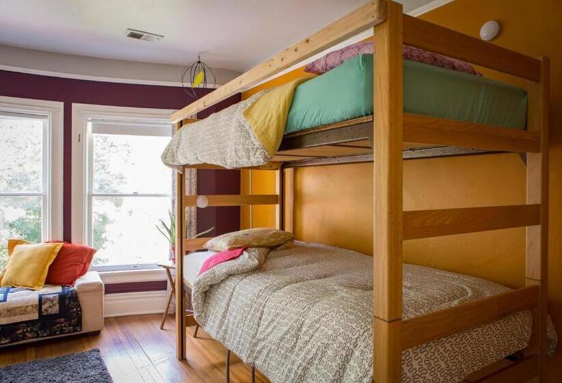 Семейный Номер, Fernweh Inn & Hostel