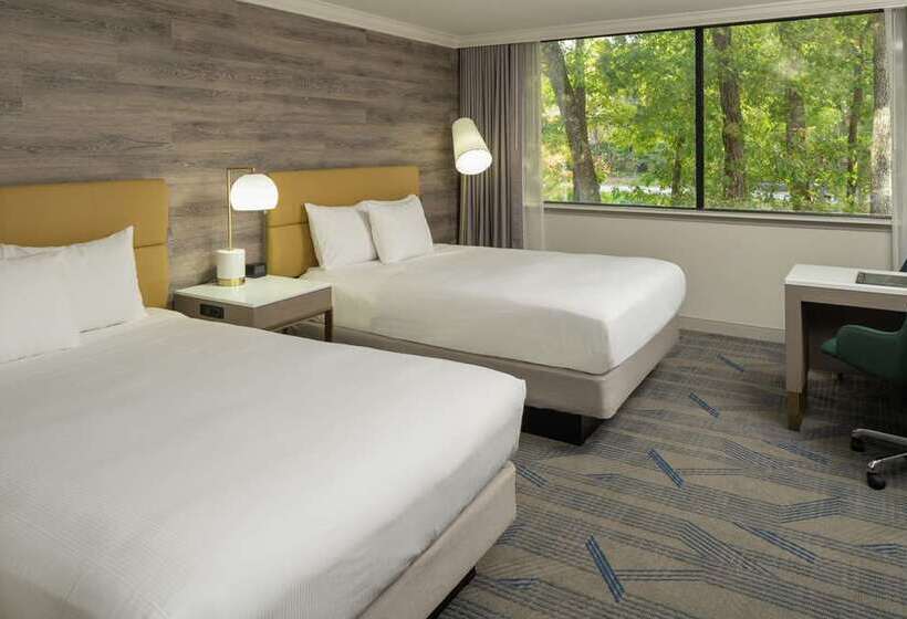 Номер Deluxe, Joinery Hotel Pittsburgh, Curio Collection By Hilton