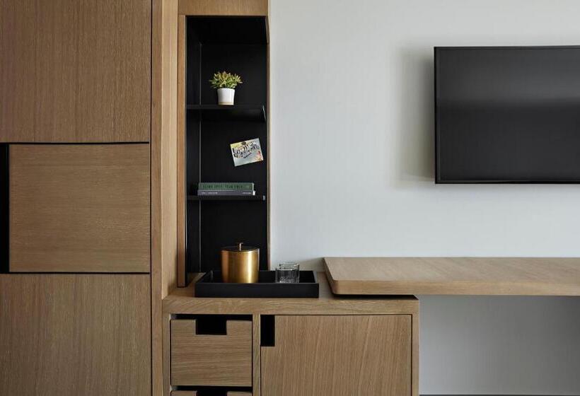 Номер Премиум, Kimpton Sawyer Hotel, An Ihg