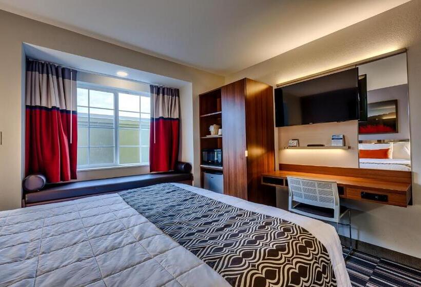 Номер Стандарт Адаптированный для Инвалидов, Microtel Inn & Suites By Wyndham Niagara Falls