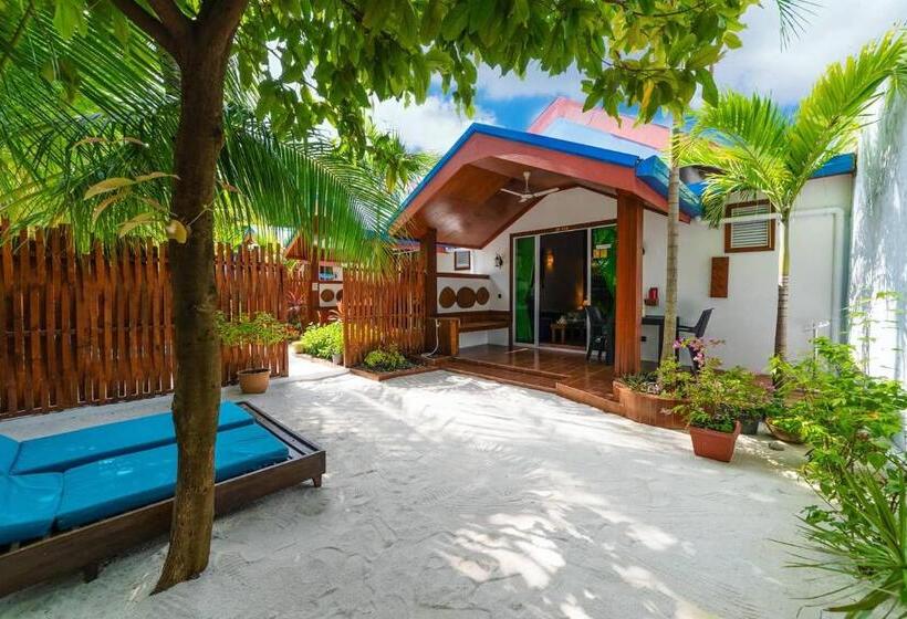 بنگله خانوادگی, Beach Villa Ukulhas