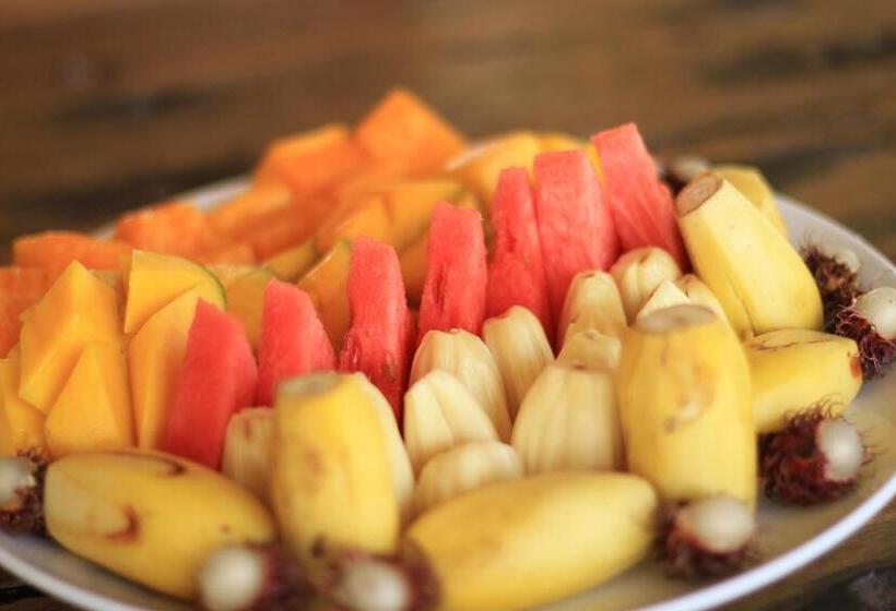패밀리 방갈로, Ujamaa Beach Resort