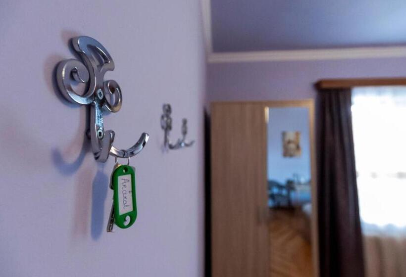 Номер Стандарт, Bed & Breakfast 3 Gs