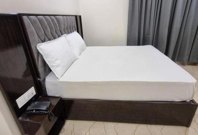 Номер Стандарт, Padma Vista Nellore Near Bus Stop