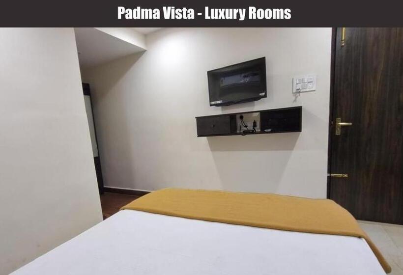 Номер Deluxe, Padma Vista Nellore Near Bus Stop