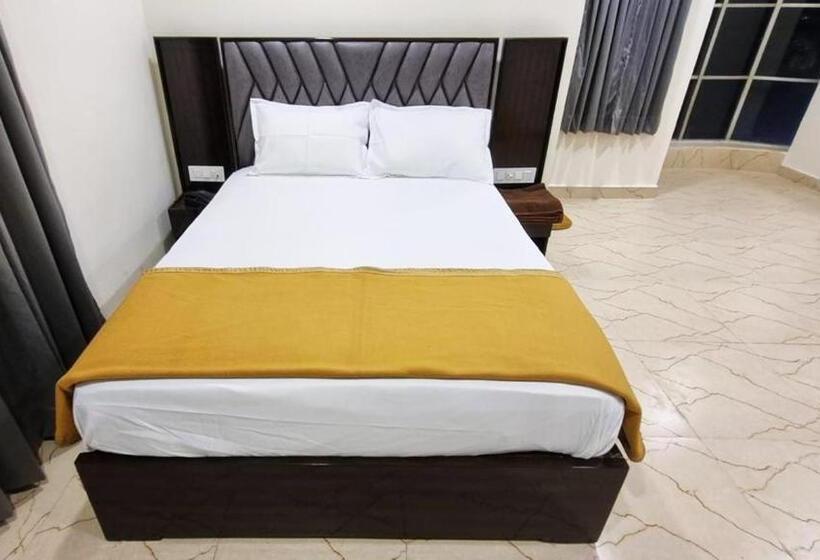 Номер Deluxe, Padma Vista Nellore Near Bus Stop