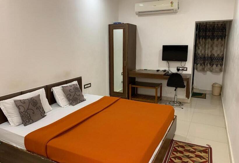 Номер Стандарт, Shiv Hotel Bhuj