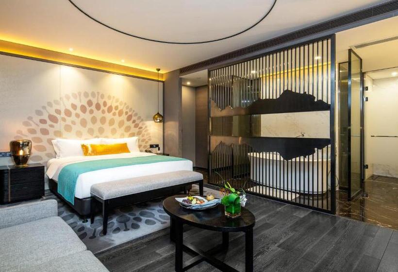 Студио Club, Cachet Boutique Kunming Artime