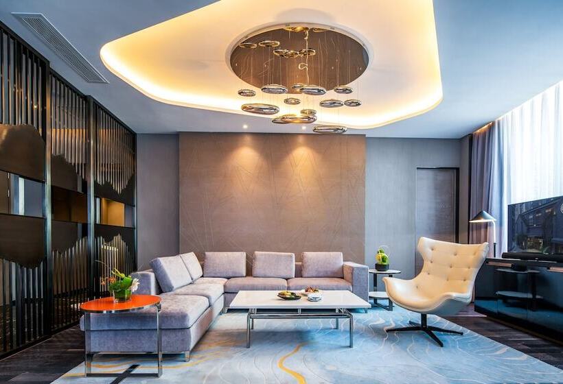 Люкс, Cachet Boutique Kunming Artime