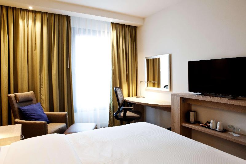 Стандартный Номер Кровать Кинг, Hampton By Hilton Aachen Tivoli