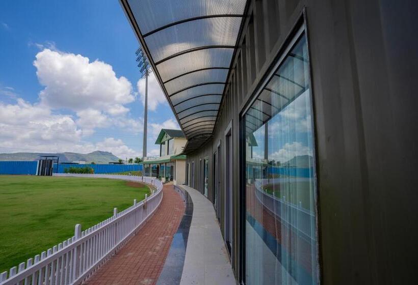 Номер Deluxe, Stay Leisurely Pavillion By The Hills, Lonavala Stadium View Rooms