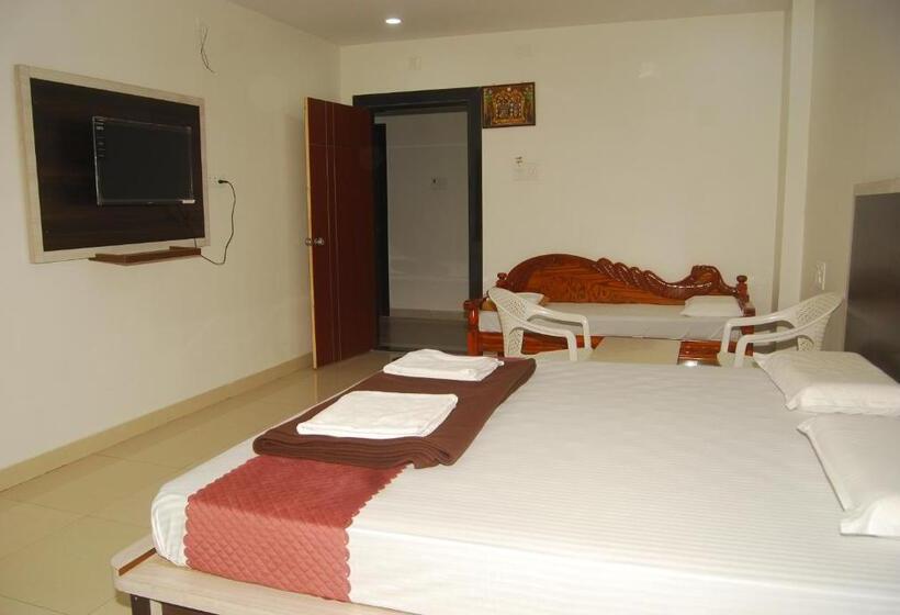 Трехместный Номер Deluxe, Sri Kakateeya Grand Residency Bhadrachalam Hotel Residency Stay Rooms