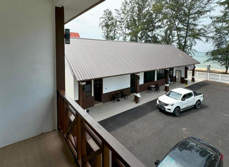 Трехместный Номер Superior, Ombak Beach Inn Resort