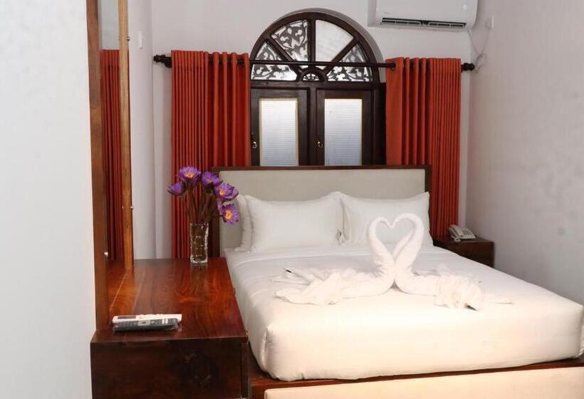 Номер Deluxe, Celonese Hotel & Restaurant Kandy