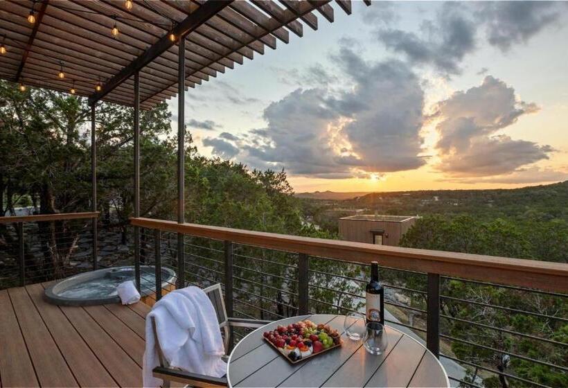 ویلای 1 خوابه, 8br Poolside Villa Near Downtown Steam Room Plus Spa