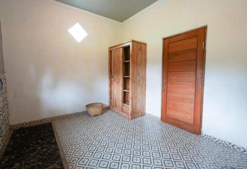 Номер Стандарт, Urbanview Villa Pondok Uma Sari Near Ubud