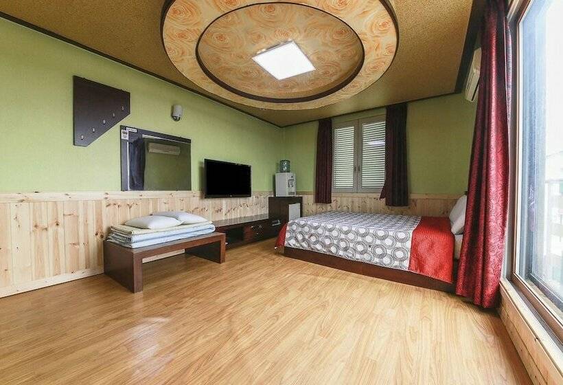 Семейный Номер, Venus Motel&pension