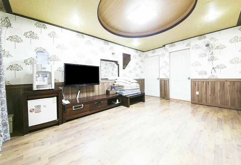 Номер Deluxe, Venus Motel&pension