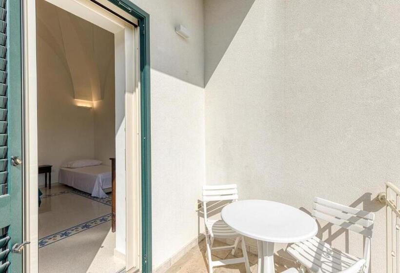 Трехместный Номер Стандарт с Балконом, Il Cielo In Una Stanza B&b