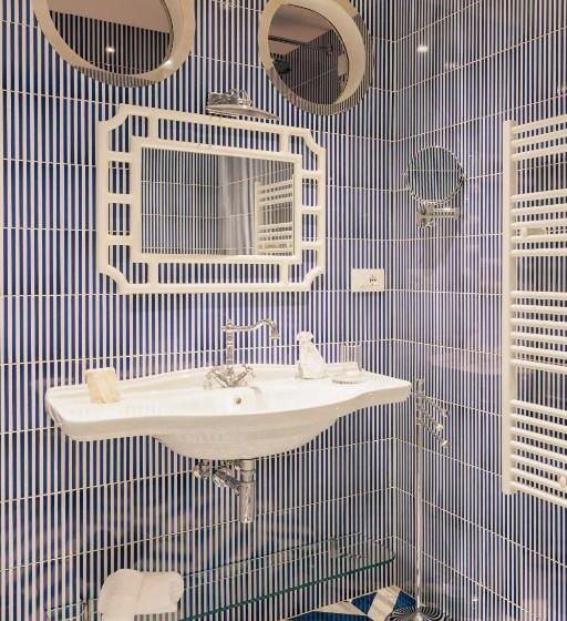 Полулюкс Одноместный с Террасой, A Mare Boutique Hotel & Spa