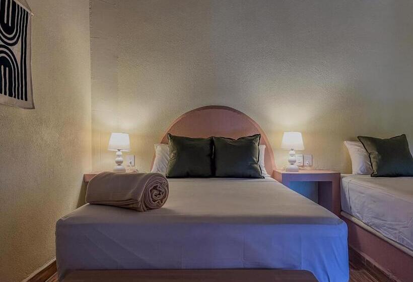 Трехместный Номер Superior, Viajero Puerto Escondido Hostel