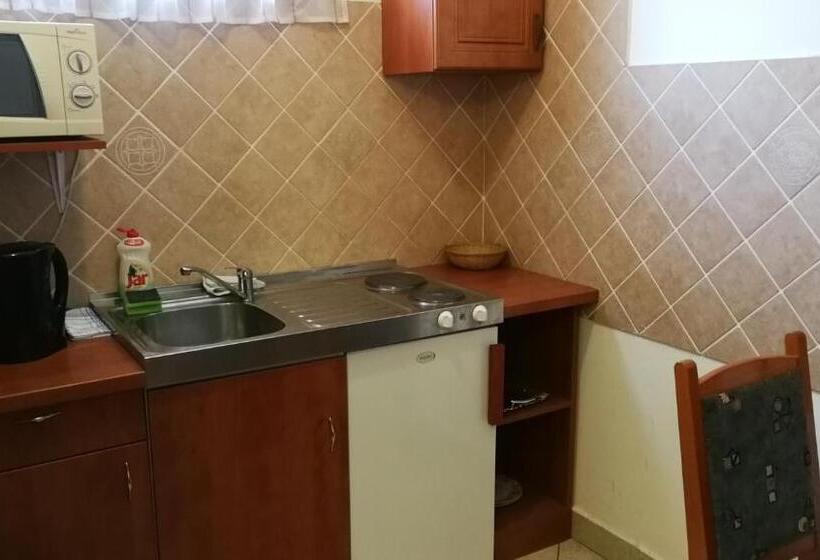 Номер Стандарт, Dunakanyar Bed & Breakfast