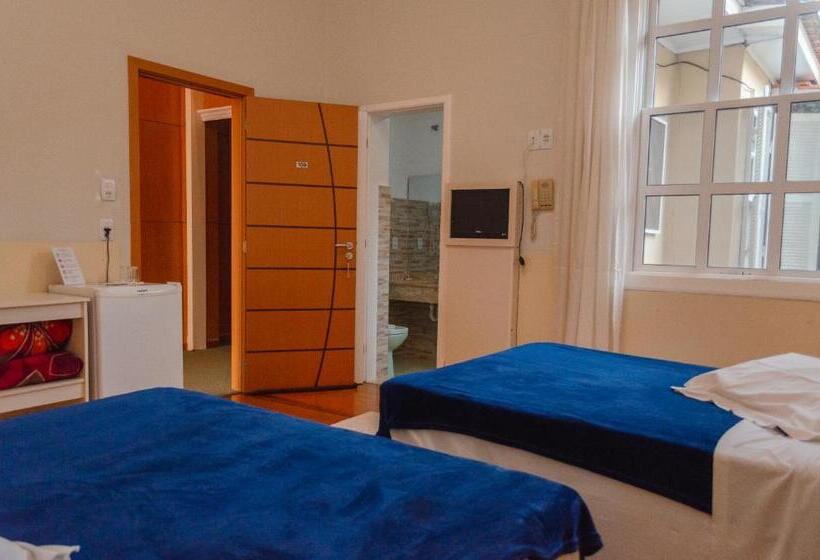 Четырехместный Номер Deluxe, Central Palace