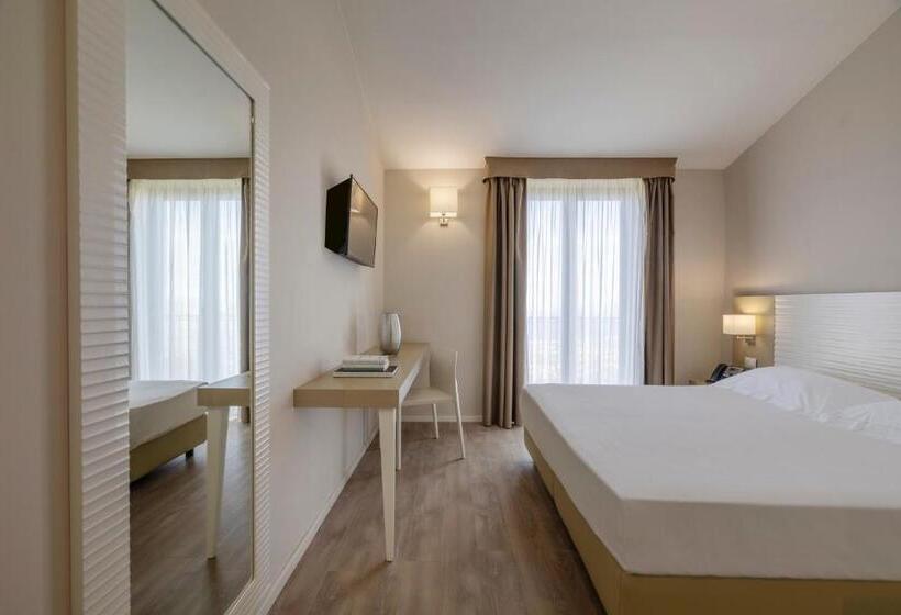اتاق لوکس با بالکن و چشم‌انداز دریا, Venere Di Erice Resort & Spa