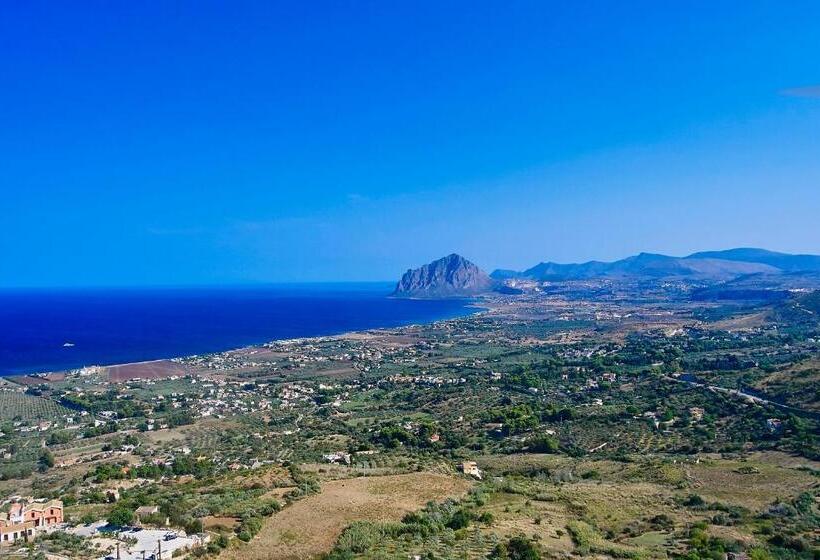اتاق خانوادگی با چشم‌انداز باغ, Venere Di Erice Resort & Spa